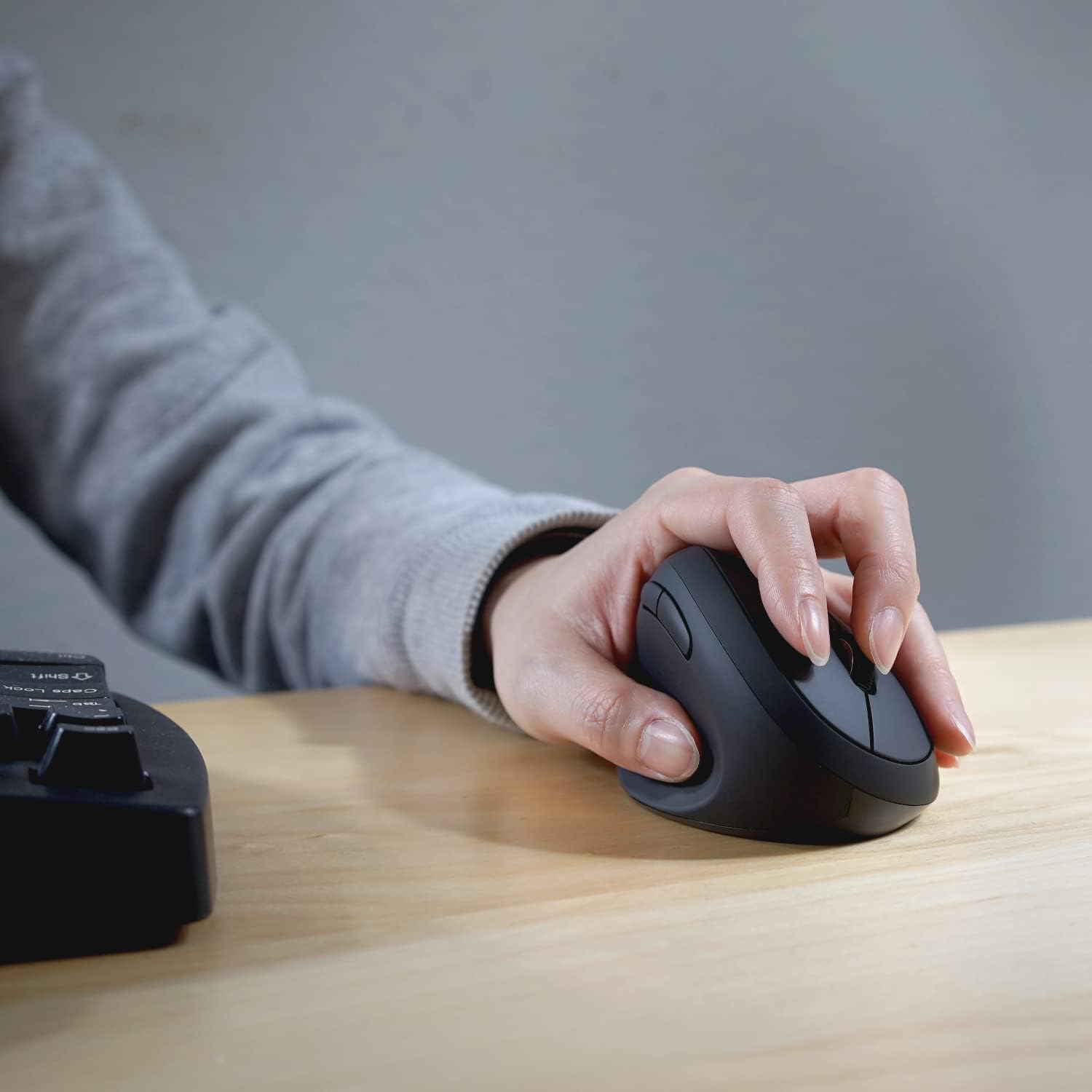 Perixx - ergonomická vertikální myš pro leváky - 3 úrovně DPI (bezdrátová)